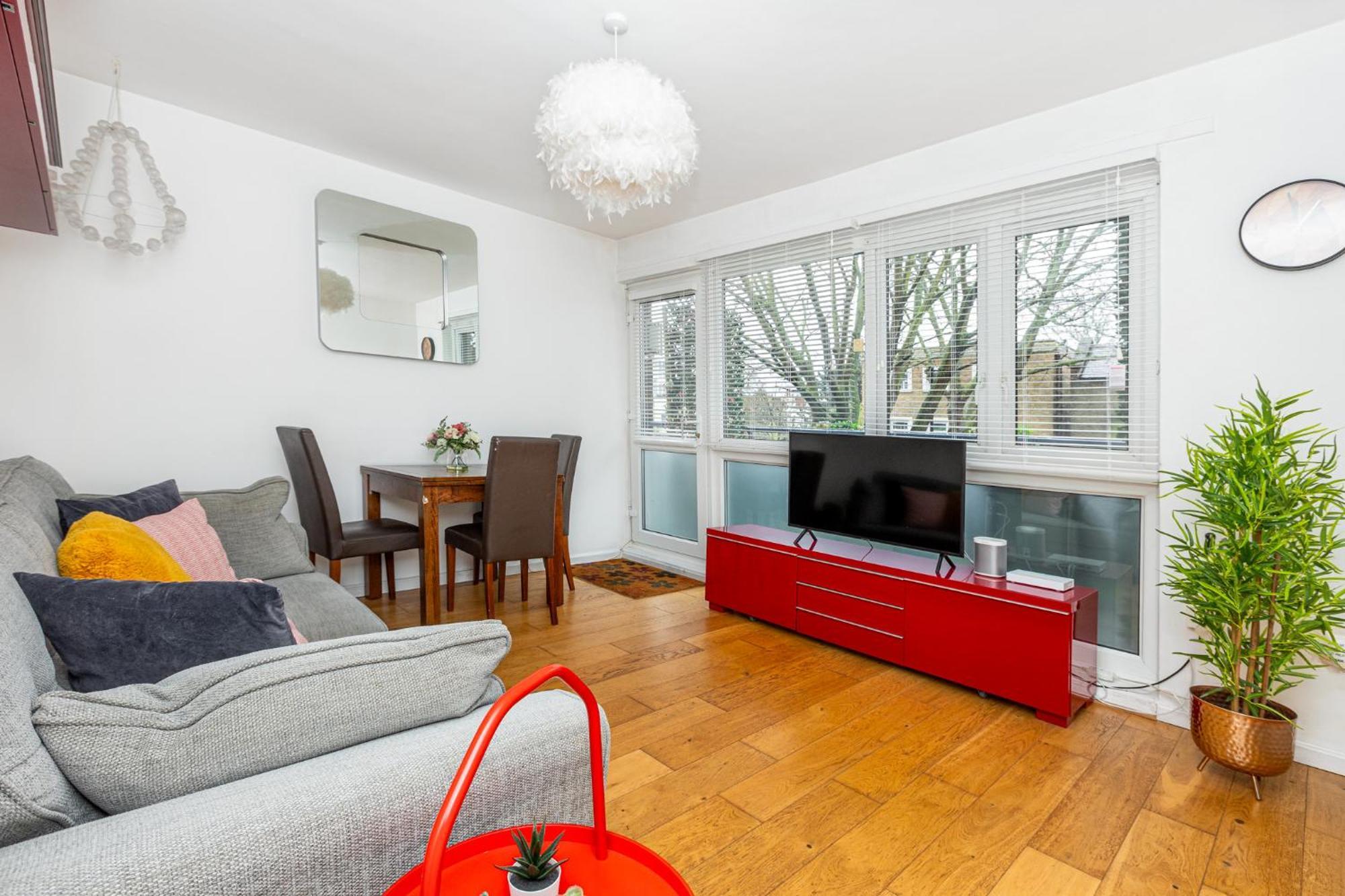 Newly Refurbished 2br Wbalcony In Vibrant Peckham * Londra