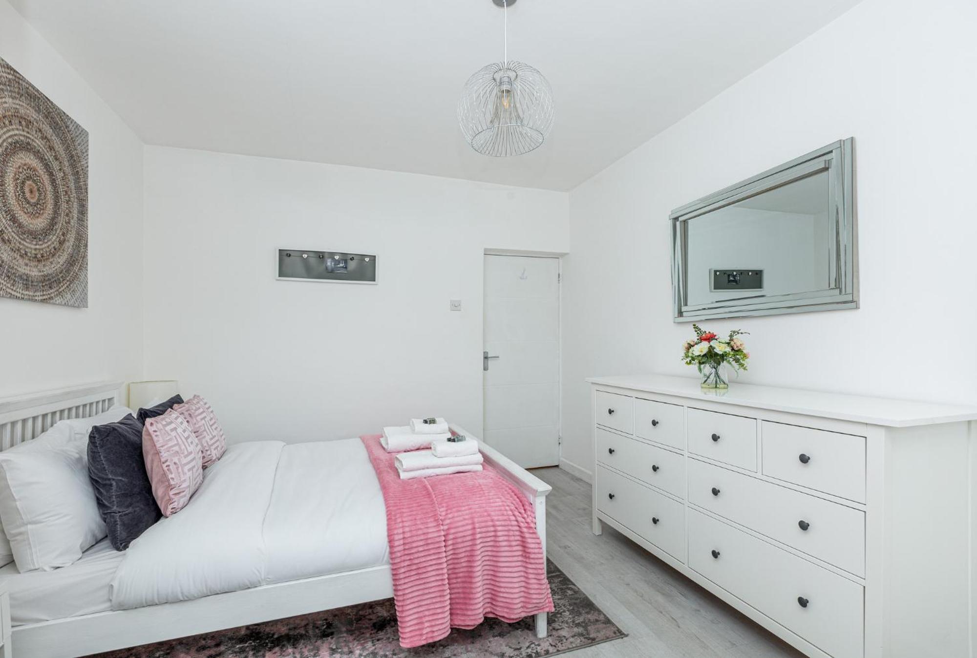 Newly Refurbished 2br Wbalcony In Vibrant Peckham * Londra