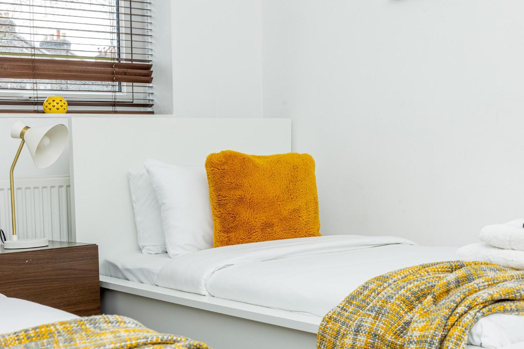 Appartamento Newly Refurbished 2br Wbalcony In Vibrant Peckham *
