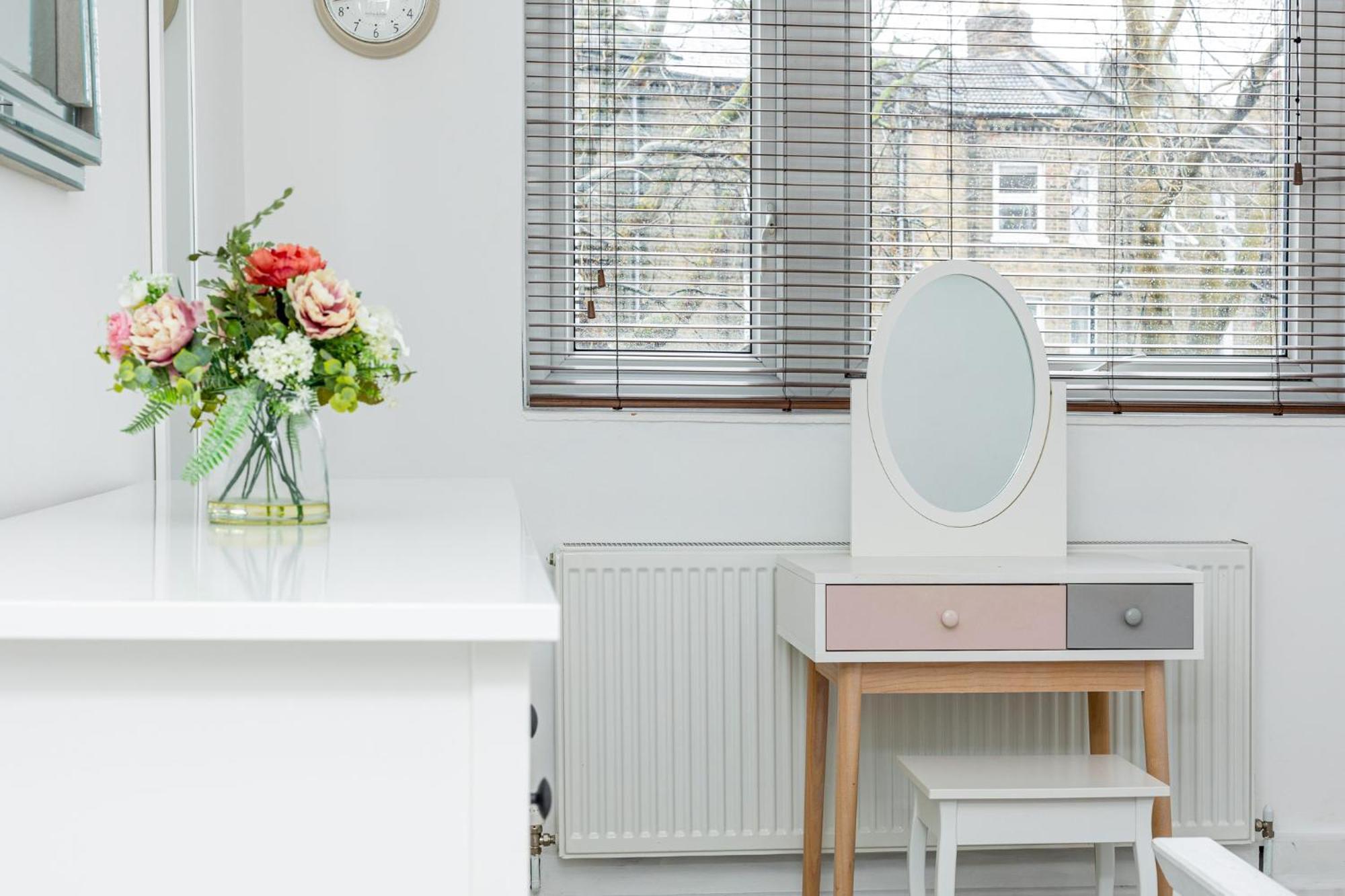 Appartamento Newly Refurbished 2br Wbalcony In Vibrant Peckham Londra